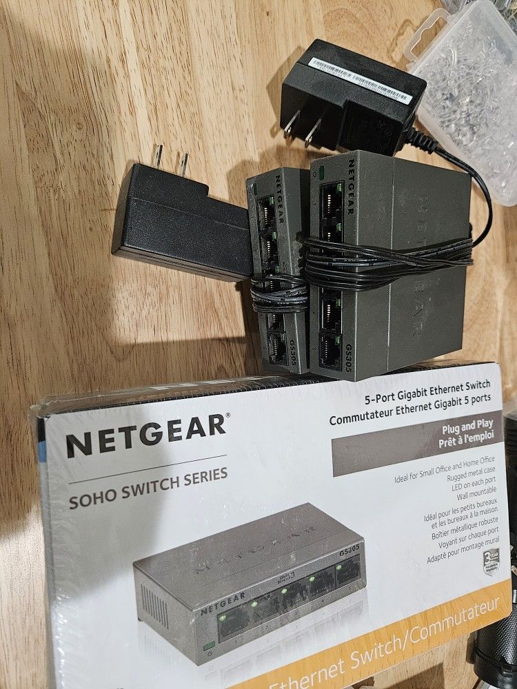 Netgear 1gig 5port Switch (Metal) 1 New In Box Plus 2 Used