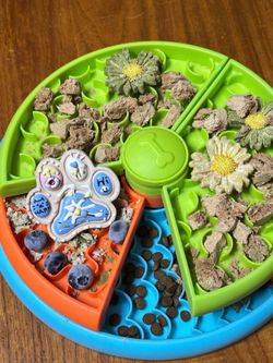 Interactive Dog Enrichment Puzzle Feeder