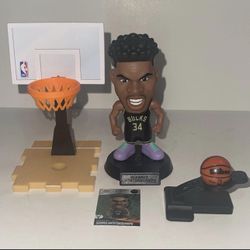 Giannis Antetokounmpo Rare Zuru Mini Brands 5 Surprise NBA Ballers