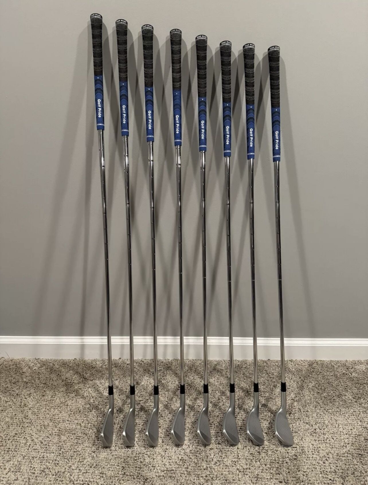 P790__. Iron. __ Clubs••