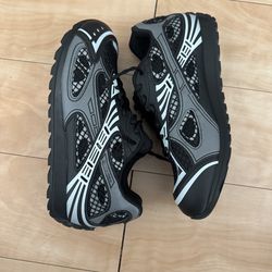Brand new black bottegas size 43 no box