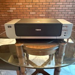 Canon PIXMA Pro9000 Professional Photo Printer Powers On - Needs Ink