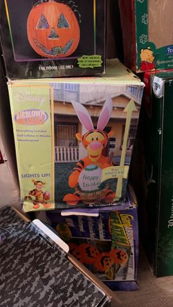 Vintage 2004 Disney Tigger Easter Inflatable 6FT Gemmy Airblown – Original Box