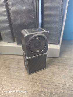 DJI ACTION 2 with 128gb SD CARD
