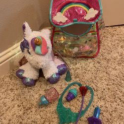 Barbie Unicorn Pet Doctor