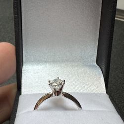 14k Gold  Diamond Ring Size 7