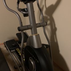 Livestrong LS8.0E Elliptical - Like New Used less than 60 Hours