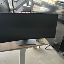 Dell Curved Monitor 