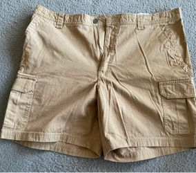 Columbia Cargo Shorts - Size 40