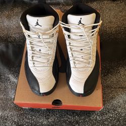 Jordan 12 Taxis Size 9