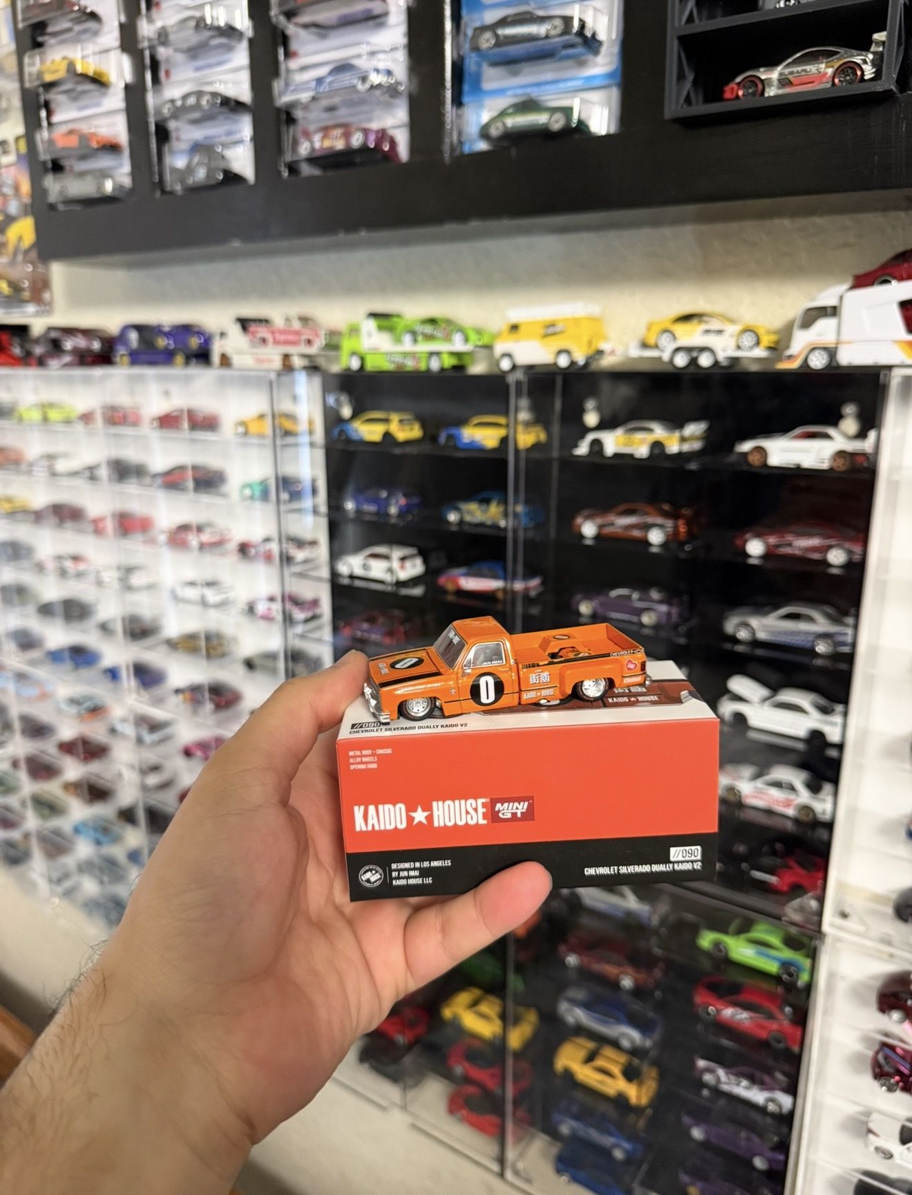 Kaido House Diecast Chevy Silverado Dually #090