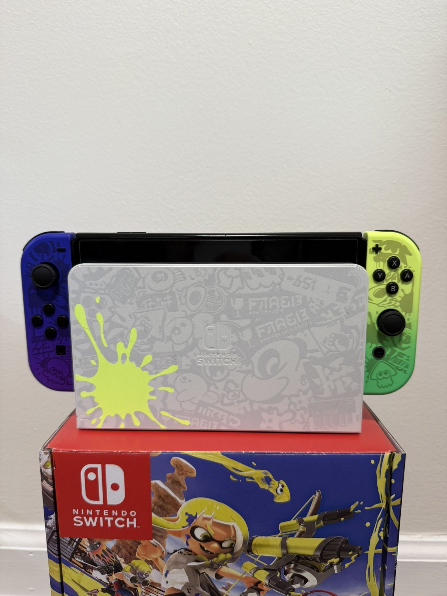 Splatoon 3 Nintendo Switch OLED W/ Box, Cables, Case