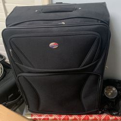 American Tourist we Suitcase