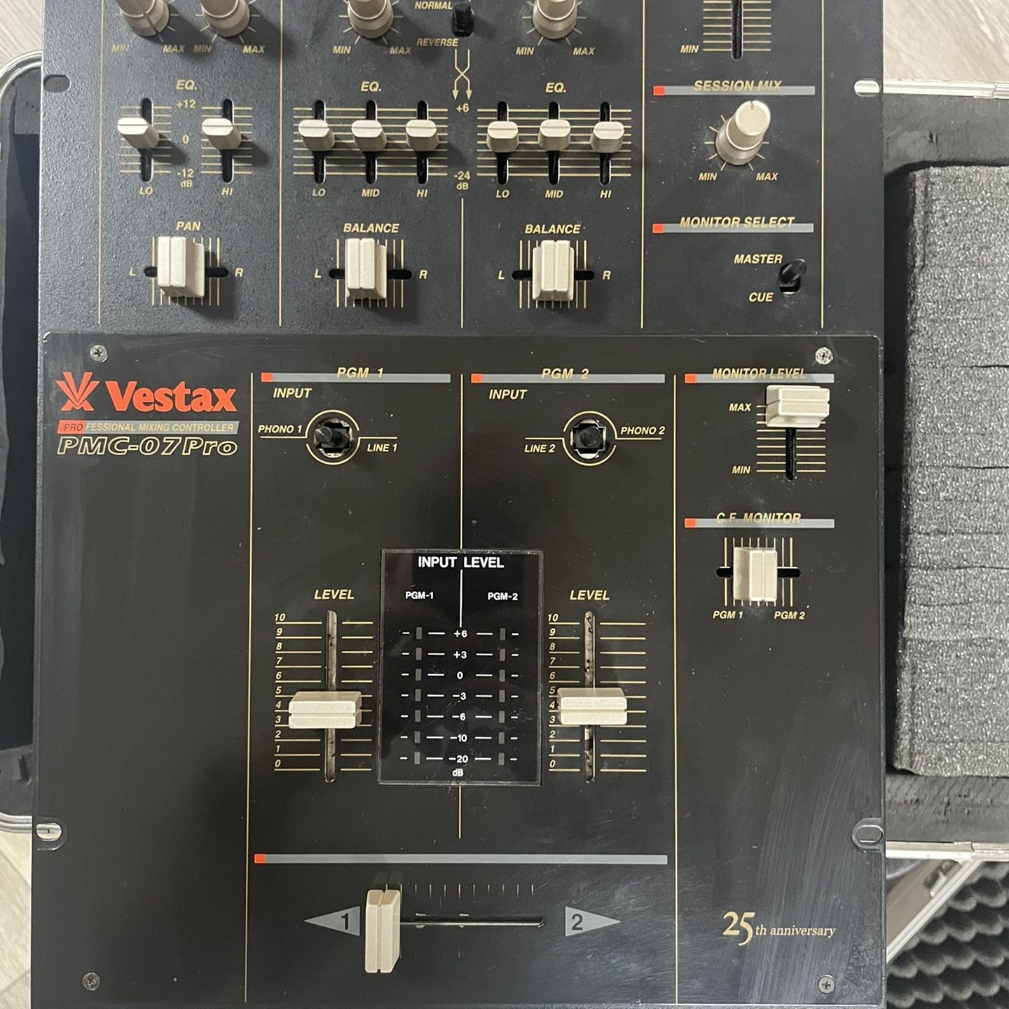 Table De Mixage Vestax DF 25 / IF 25 / Cf-us – Occasion, état Fonctionnel