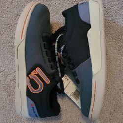 Adidas Freerider Size 8.5wmns & 7wmns