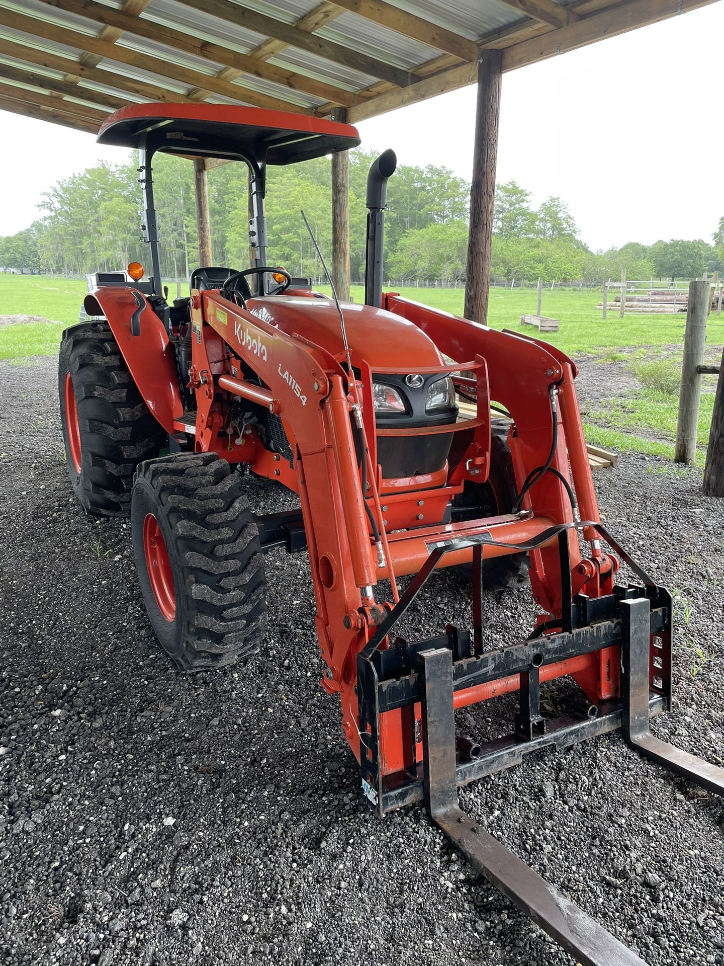 Kubota Tractor Like New