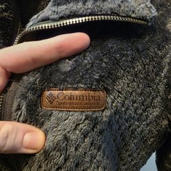 Columbia Zip Up