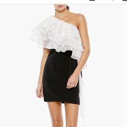 NWT! Women’s Black & White Cocktail Dress (sz 2)