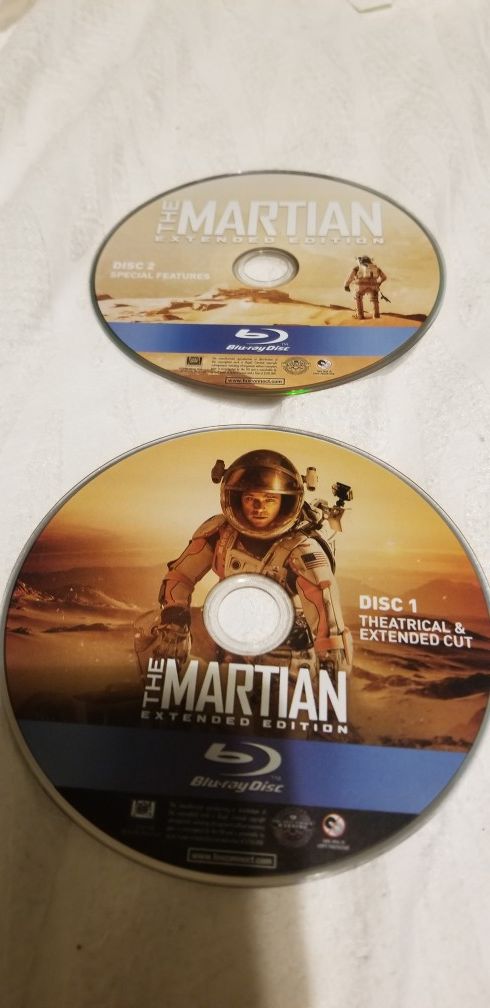 THE MARTIAN STARRING MATT DAMON