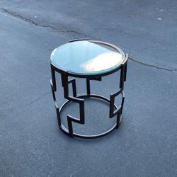 Coffee Table / Side Table