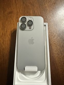 IPHONE 15+ 512GB