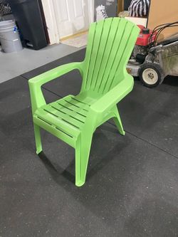 Green Kids Outdoor Patio Chair – $10 OBO