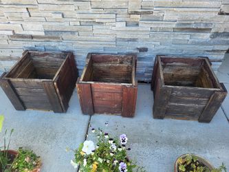 Large Wooden 20 - 25 Gallon Planter Boxes! New Wood In Bottoms!