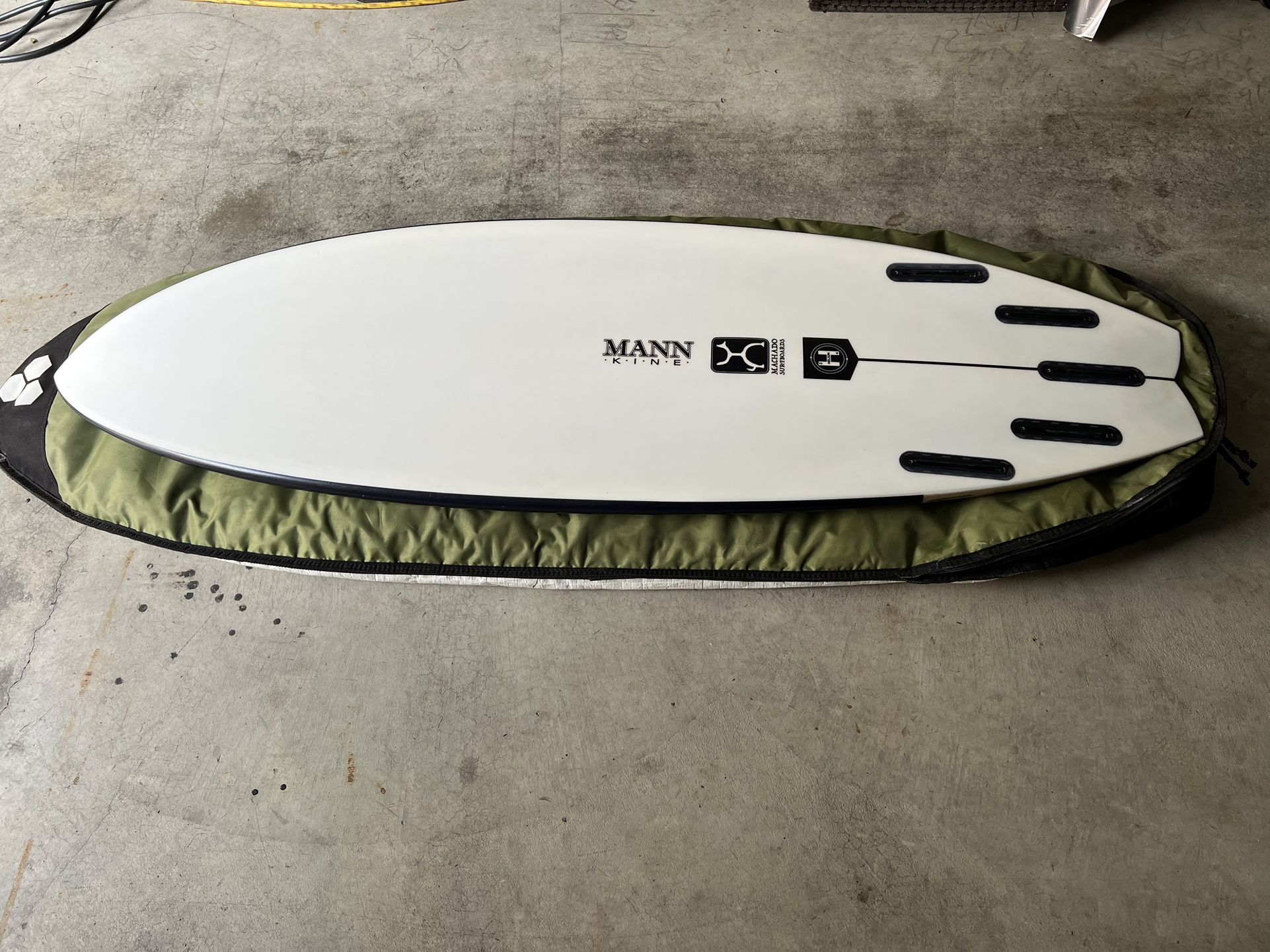 5’7” 31L FireWire Mashup