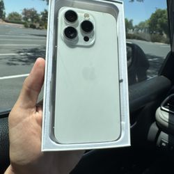 iPhone 15 Pro (unlocked)