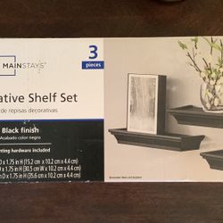 Decorative Shelf Set