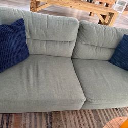 Beautiful love seat/couch/sofa