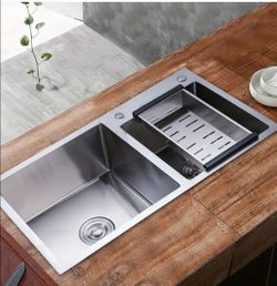 Stainless Steel Kitchen Sink with Colander