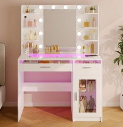 Vanity set