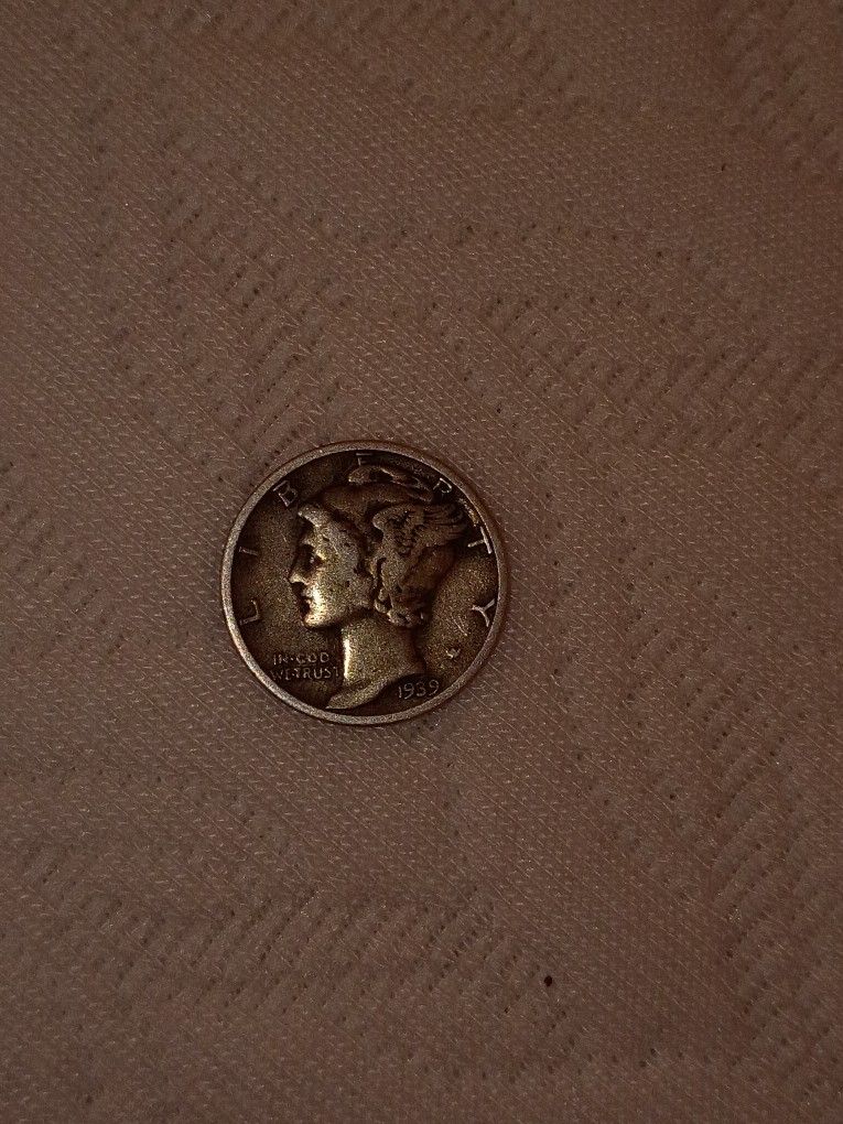 1939 D Mint "Mercury" Coin