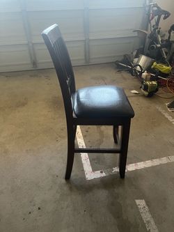 4 counterheight chairs