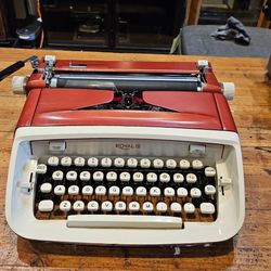 Professionally Serviced 1966 Royal Custom Typewriter w/ Case – New Ribbon & New Feet – $321