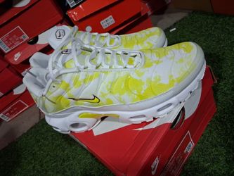 Nikes 9.5