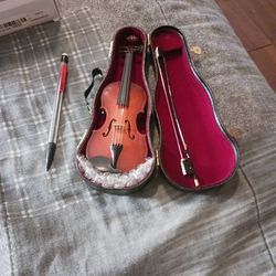 Miniature Violin 