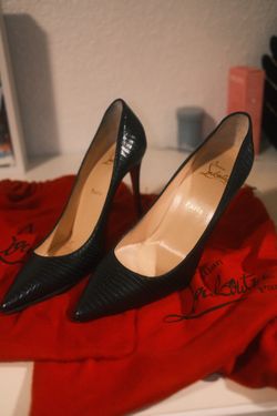 Christian Louboutin So Kate 120