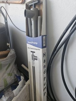 6' Hand Pump Brand new