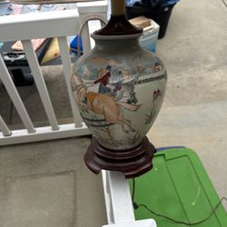 Oriental Vase Lamp