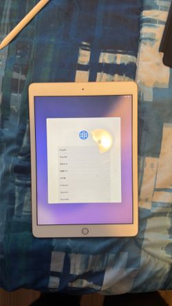 iPad,  Apple Pencil, Apple Keyboard and Case