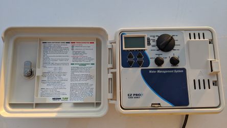 Lawn sprinkler timer