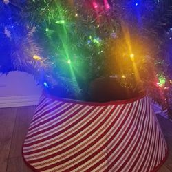 Tree  Collar, 2 Xmas Pillows