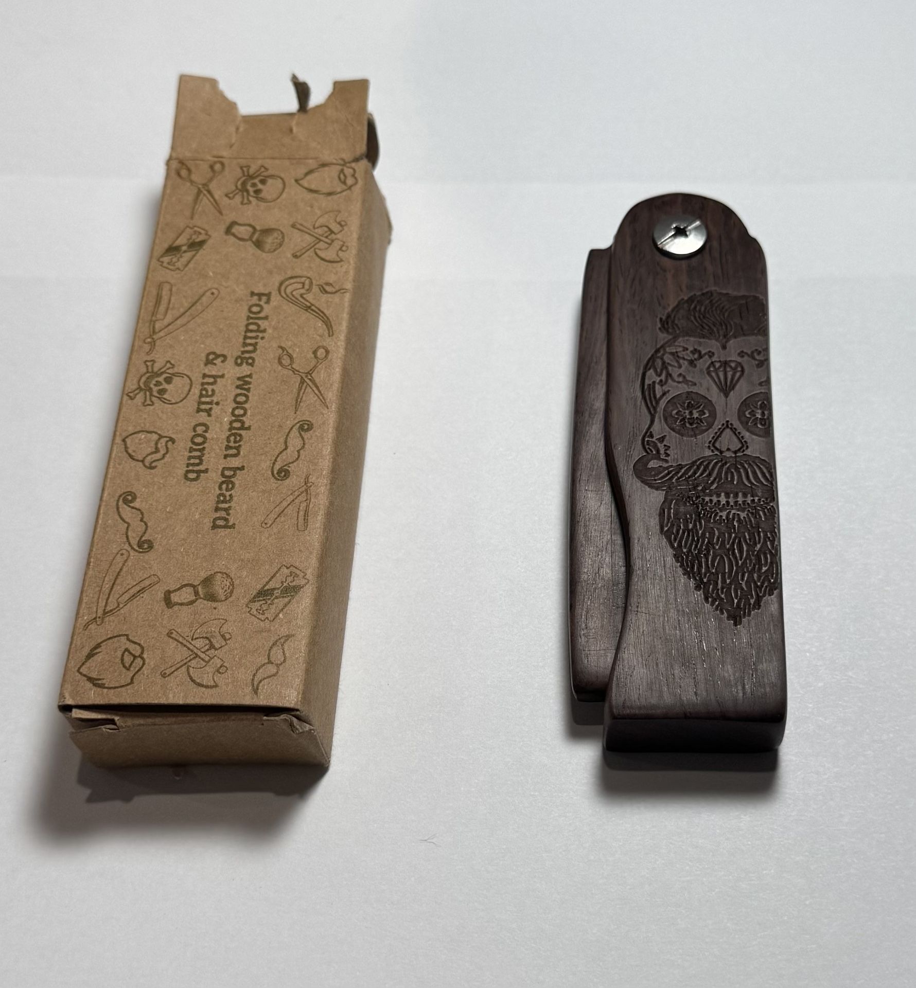 Beard comb Wooden folding (new).