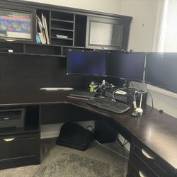 L Shaped Desk & Hutch