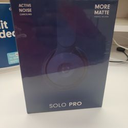 Beats Solo Pro