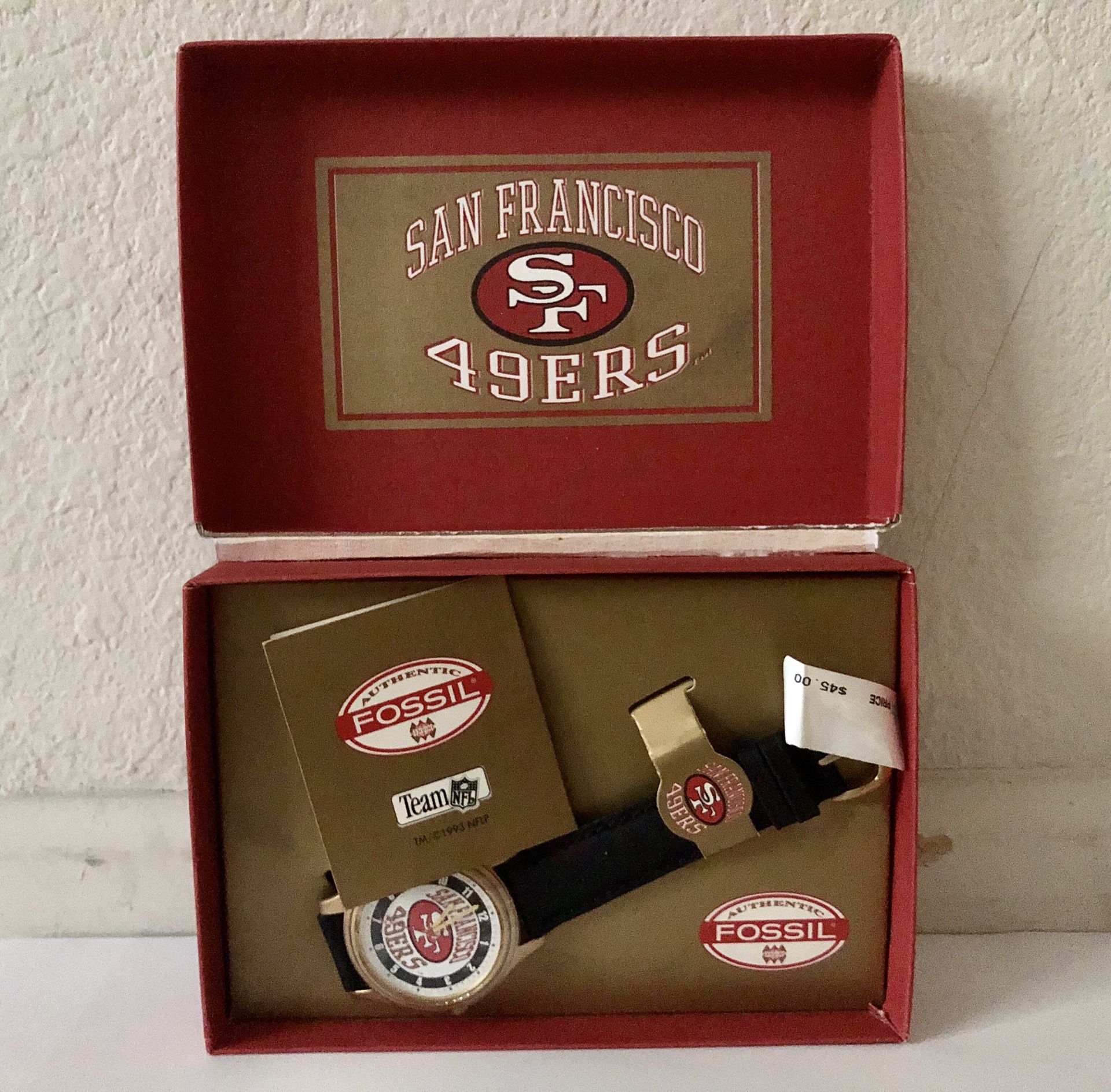 RARE, VINTAGE! - 1993 FOSSIL NFLP San Francisco 49ers Wristwatch WITH Box!
