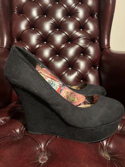 Madden Girl Wedge Heels - Size 10