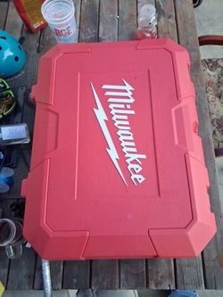 Empty Milwaukee case 10